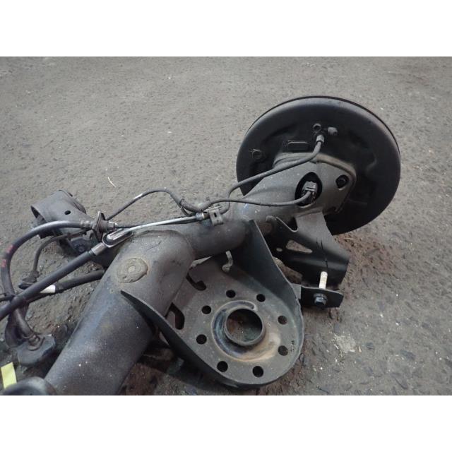 ヴィッツ DBA-NSP130 リアアクスルビームASSY 1F7 42101-52192 : RETEX