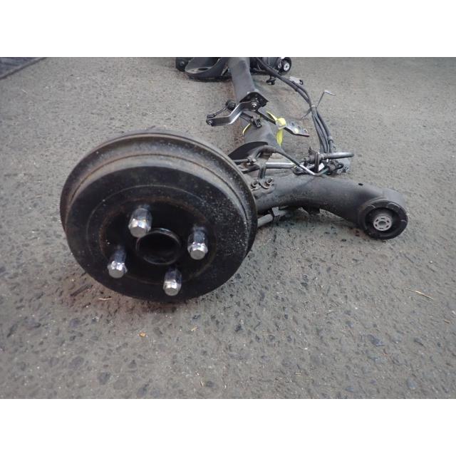 ヴィッツアクスル ヴィッツ DBA-NSP130 リアアクスルビームASSY 1F7 42101-52192 : RETEX