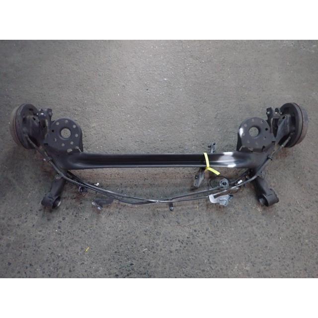 ヴィッツ DBA-NSP130 リアアクスルビームASSY 1F7 42101-52192 : RETEX
