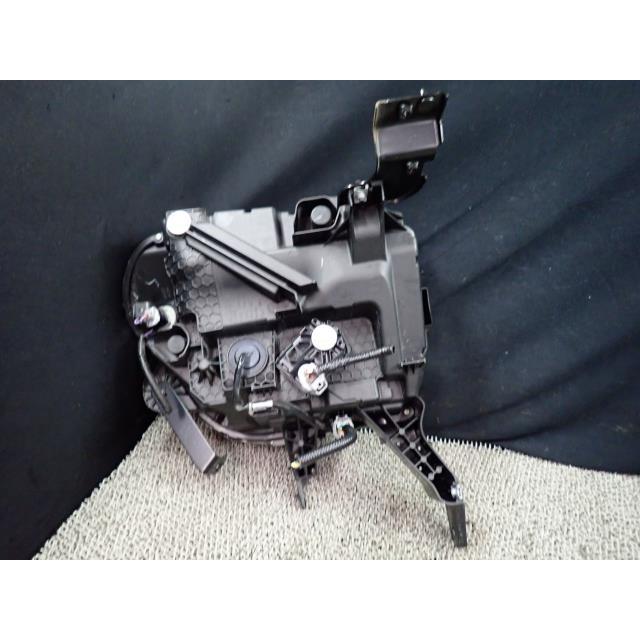 eKクロス 4AA-B38W 左ヘッドランプASSY W13 MQ714719 : RETEX - 通販