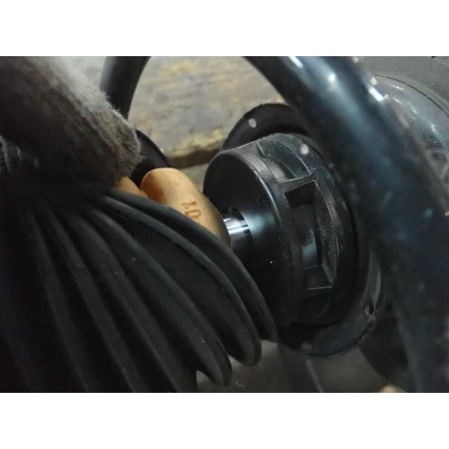 BMW ミニ DBA-XM20 右フロントストラットASSY B70  37106854788の画像