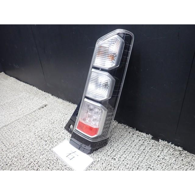 N-BOX N−BOX DBA-JF1 右テールランプ R546M 33501-TY0-J01 