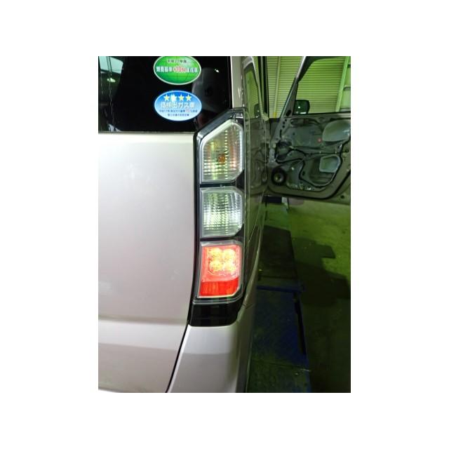 N-BOX N−BOX DBA-JF1 右テールランプ R546M 33501-TY0-J01 