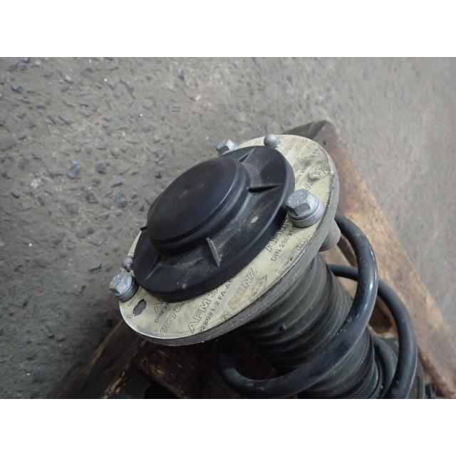 BMW ミニ DBA-XM20 右フロントストラットASSY B83  31316852414の画像