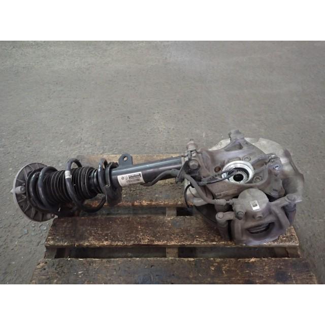 BMW ミニ DBA-XM20 右フロントストラットASSY B83  31316852414の画像