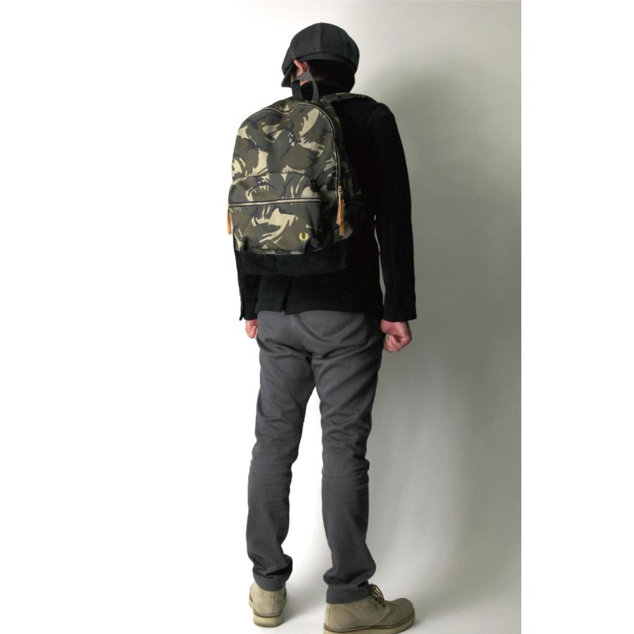 【FRED PERRY】フレッドペリー 迷彩柄 バックパック〈新品未使用品〉 FRED PERRY (フレッドペリー) ピケ カモ プリント バックパック