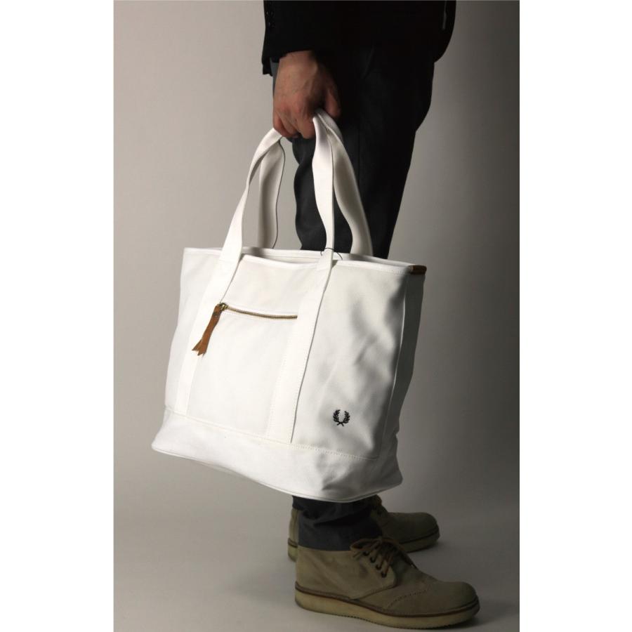 FRED PERRY フレッドペリー　トートバッグ FRED PERRY (フレッドペリー) トートバッグ メンズ レディース