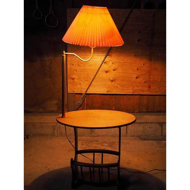 照明付き木製サイドテーブル 現代 古録展 送料別 Lサイズ 中古 品番 