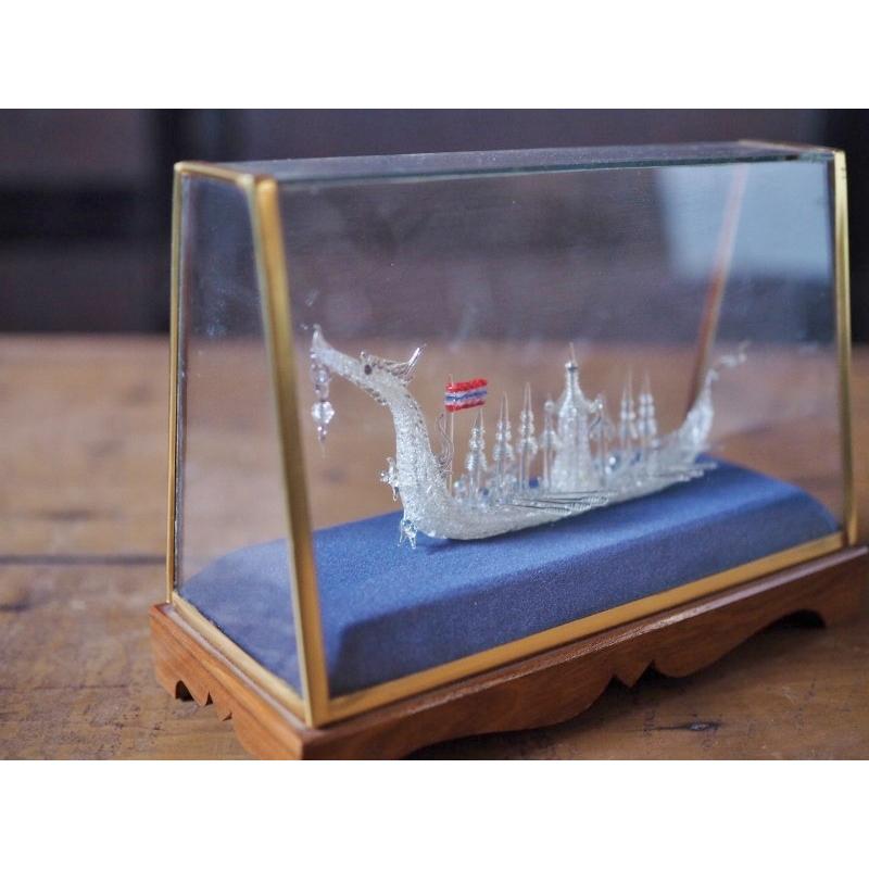 綺麗なガラス細工 タイ 古録展 送料別 Aサイズ 中古 品番H11203 : 古録