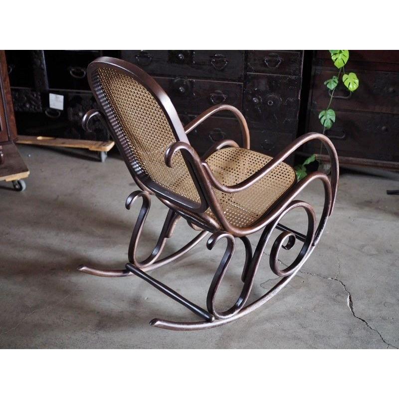 ラタン製レトロなロッキングチェア 昭和中期 古録展 送料別 Mサイズ