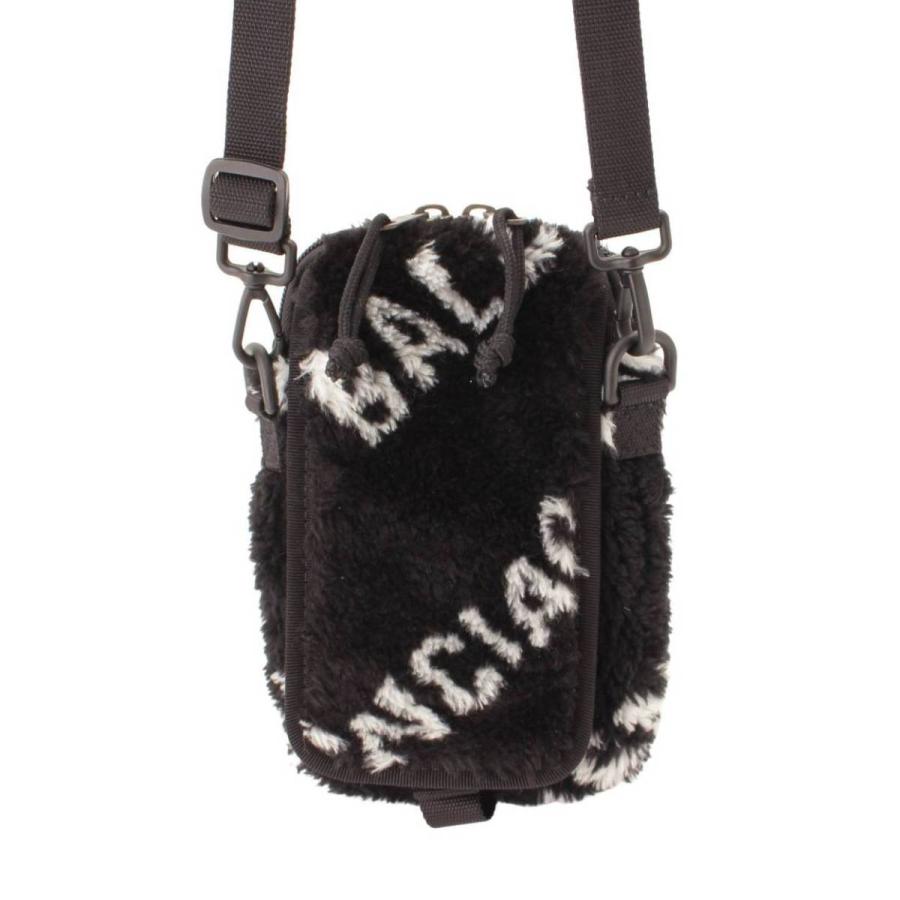 バレンシアガ】Balenciaga エクスプローラー ロゴ フェイクファー 