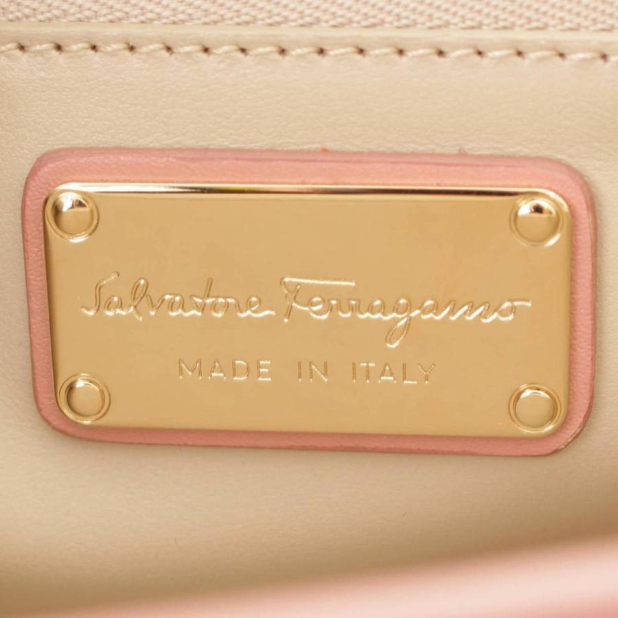 FERRAGAMO Salvatore Ferragamo ヴァラリボン レザー チェーン FERRAGAMO Salvatore Ferragamo ヴァラリボン レザー チェーン