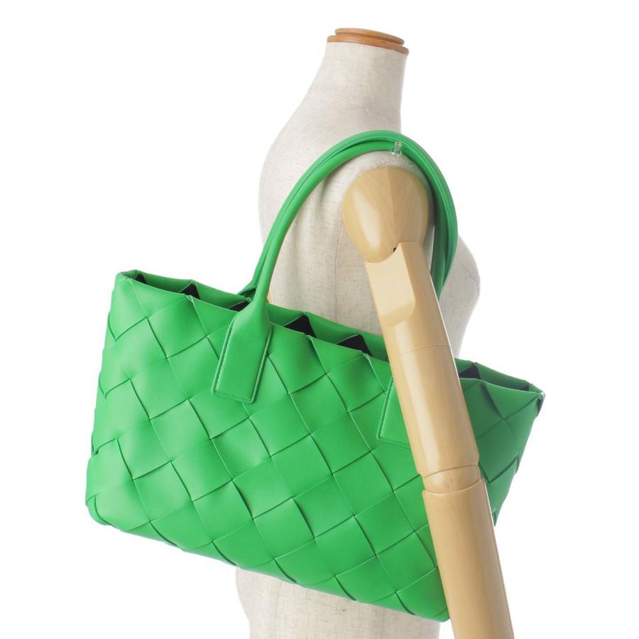 BOTTEGA VENETA 【ボッテガ ヴェネタ】Bottega Veneta カバ BOTTEGA VENETA 【ボッテガ ヴェネタ】Bottega Veneta カバ