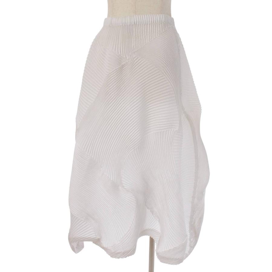 ISSEY MIYAKE 【イッセイミヤケ】Issey miyake 19年 3D Steam Stretch 
