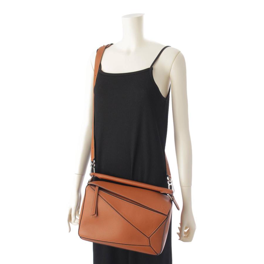 LOEWE 【ロエベ】Loewe パズルバッグ ミディアム カーフ 2way LOEWE 【ロエベ】Loewe パズルバッグ ミディアム カーフ 2way