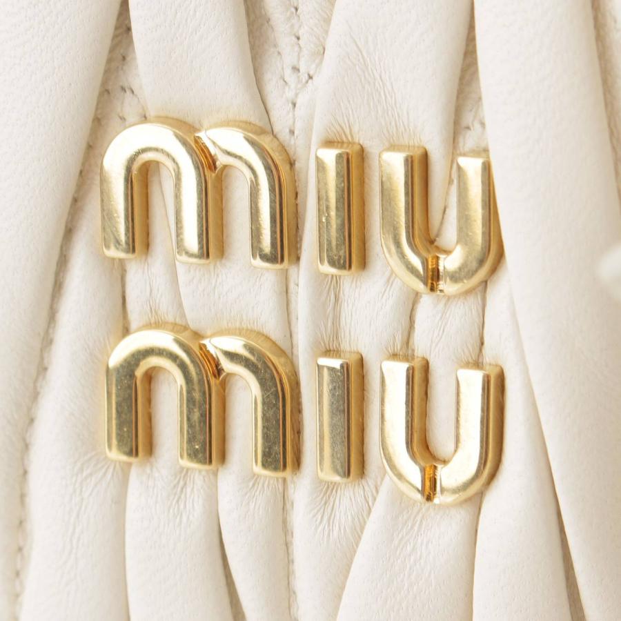 miu 【ミュウミュウ】Miu Miu 23年 マテラッセ レザー miu 【ミュウミュウ】Miu Miu 23年 マテラッセ レザー