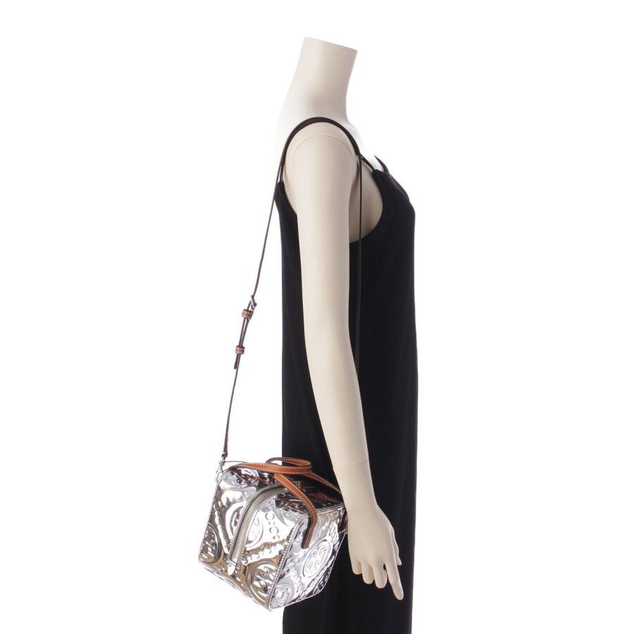 TORY BURCH 【トリーバーチ】Tory Burch Tモノグラムエンボス TORY BURCH 【トリーバーチ】Tory Burch Tモノグラムエンボス
