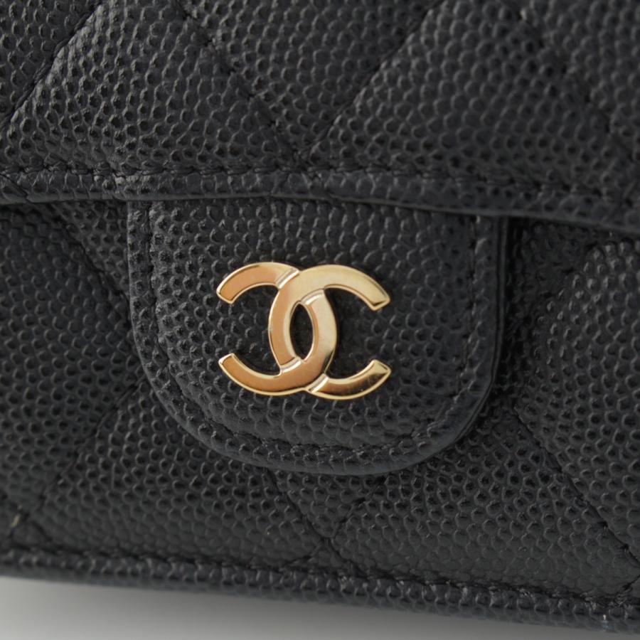 CHANEL（シャネル） ランダム番 キャビアスキン マトラッセ コンパクト