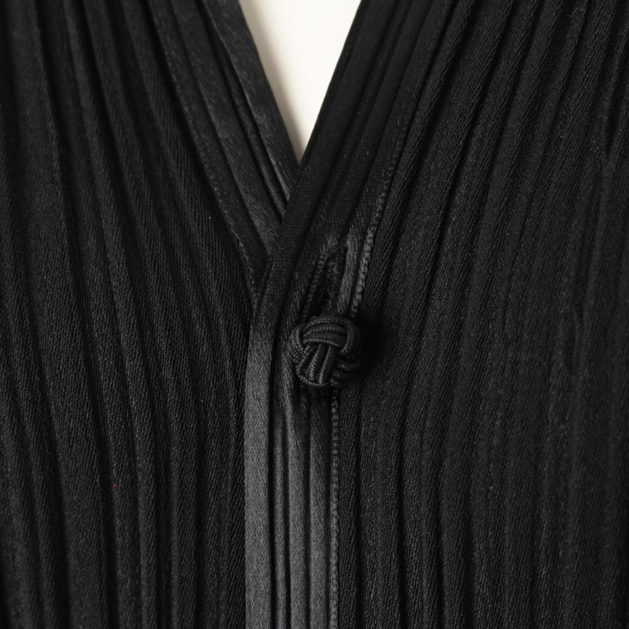 ISSEY MIYAKE（イッセイミヤケ） ボタンデザイン チャイナ風ボタン