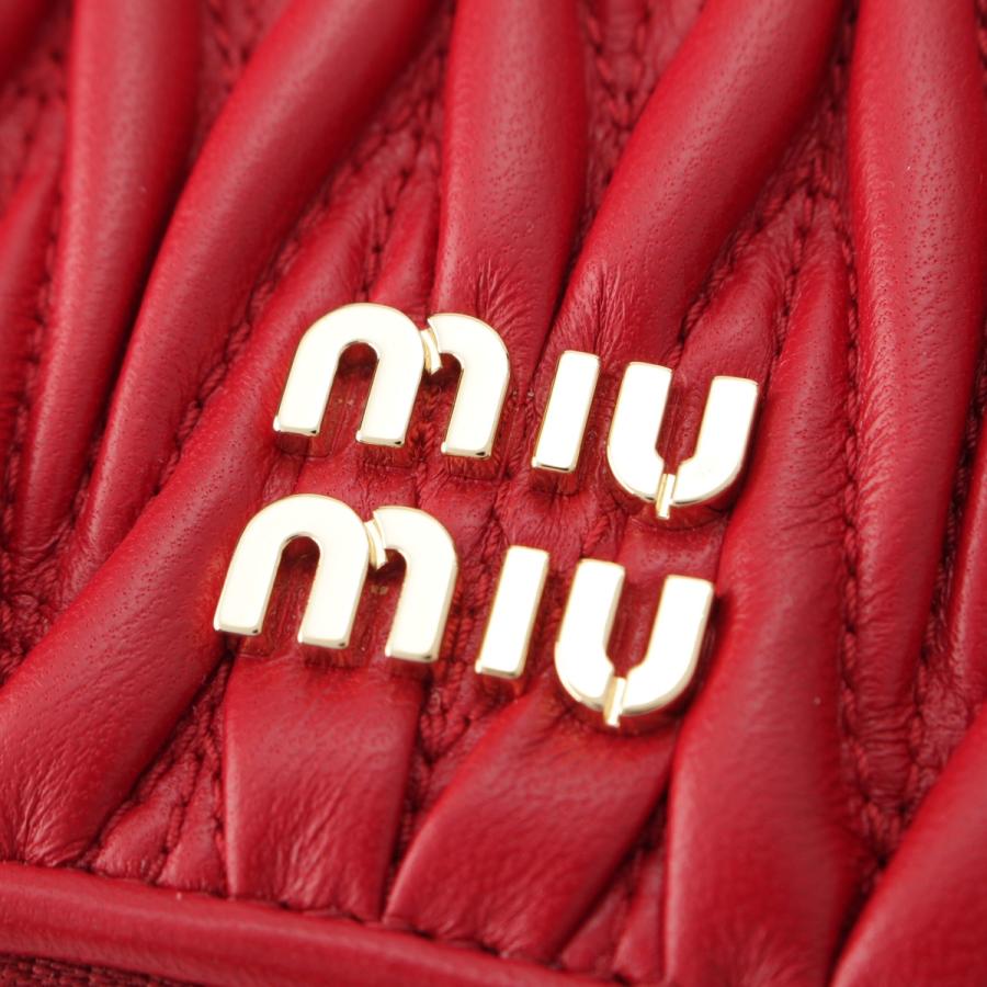 miu ミュウミュウ マテラッセ レザー ギャザー デザインポーチ ミニ  
