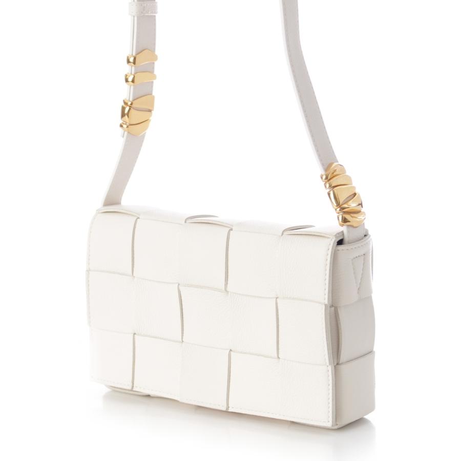 BOTTEGA VENETA（ボッテガ・ヴェネタ） イントレチャート カセット