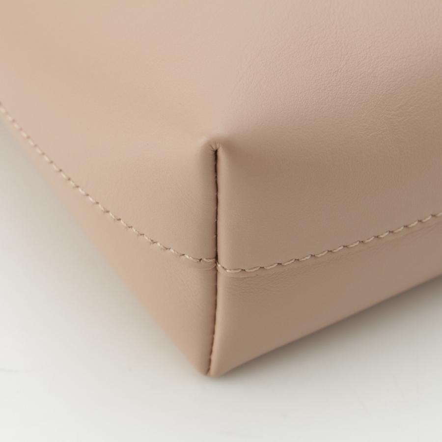 Chloe（クロエ） SENSE センス レザー ロゴ 刺しゅう ハンドバッグ