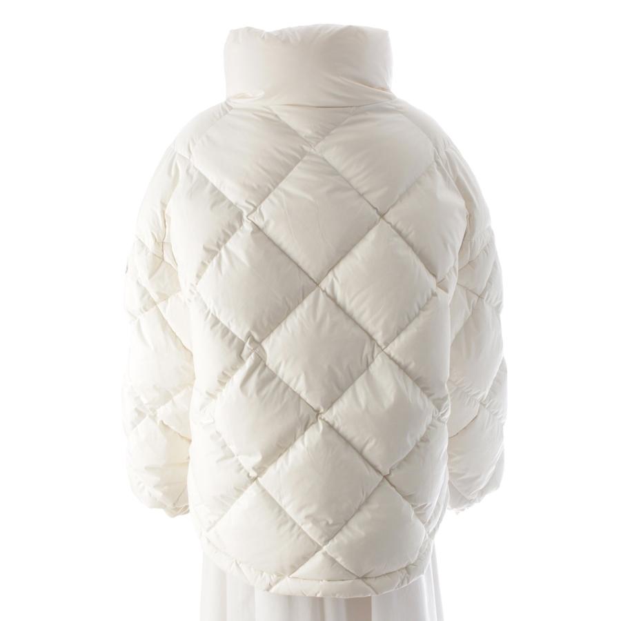 Pyrenex（ピレネックス） ADELE ロゴワッペン キルティング ダウン