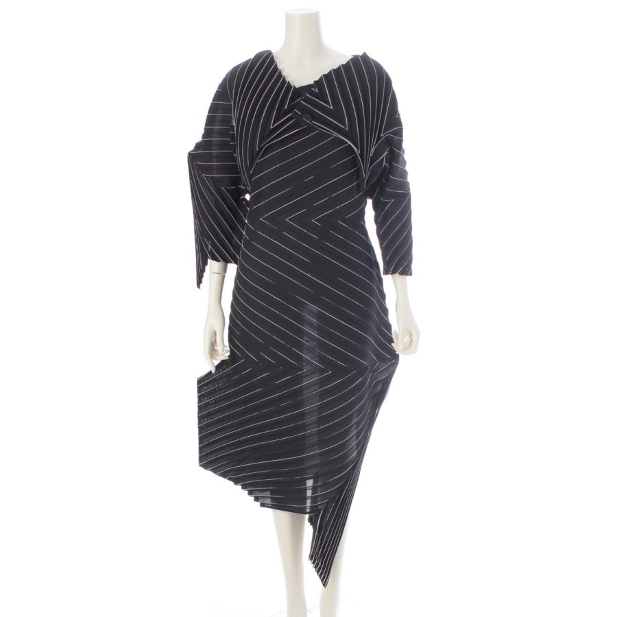 ISSEY MIYAKE（イッセイミヤケ） V SQUARED ポリエステル 変形ボレロ