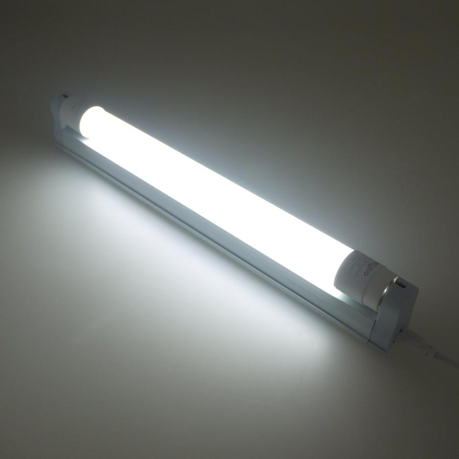 LED蛍光灯専用トラフ器具10形 + LED蛍光灯セット ACコンセントに差込む
