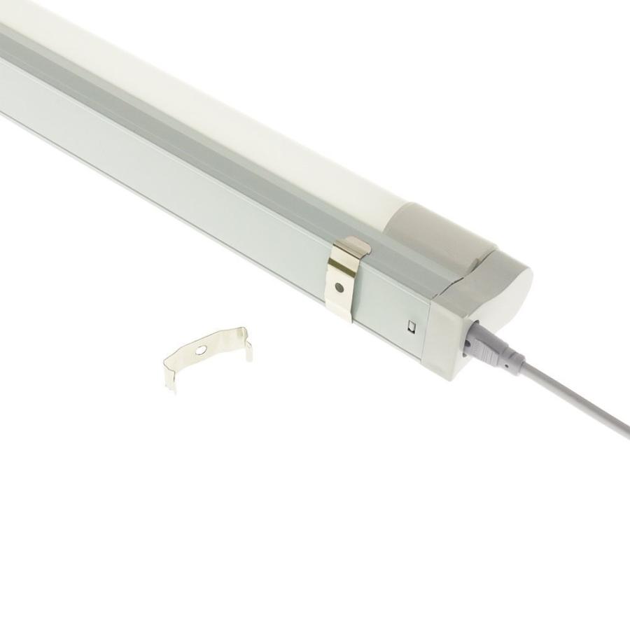 LED蛍光灯専用トラフ器具20形 + LED蛍光灯セット ACコンセントに差込む