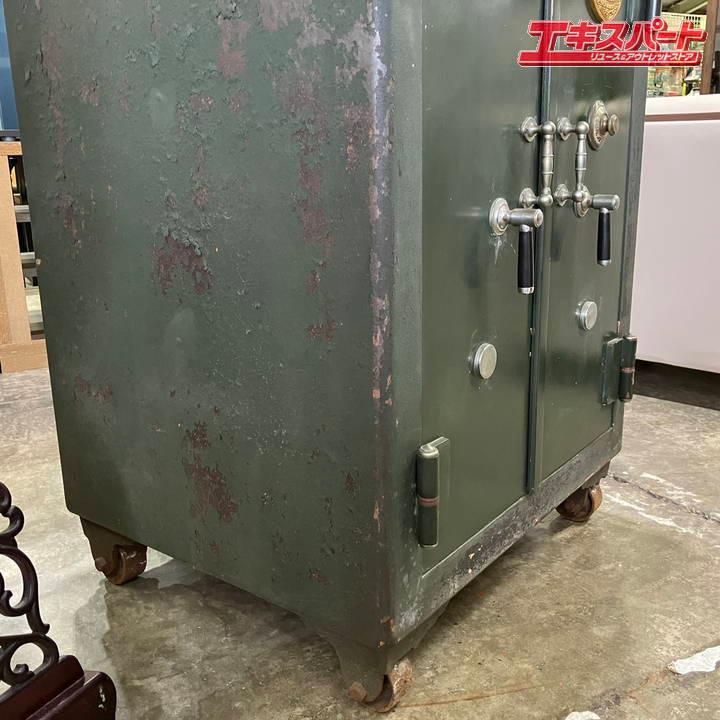 昭和レトロな金庫 アンティーク 時代 大型金庫 大日本東京北村製 昭和レトロな金庫 アンティーク 時代 大型金庫 大日本東京北村製