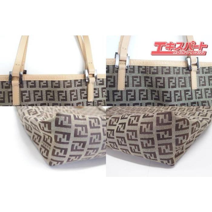 新品未使用　FENDI　フェンディ　チャーム&エコバック　トートバッグ　ズッカ柄 フェンディ FENDI ズッカ柄 8BH006028 トートバッグ ポーチ付き