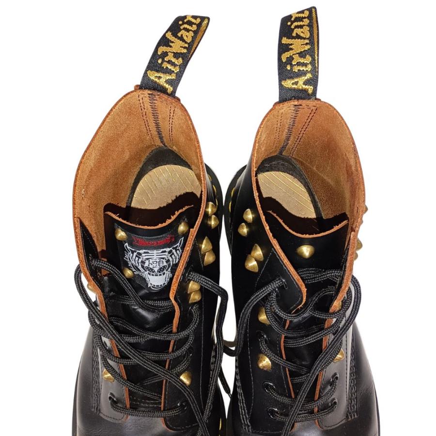 Dr.Martens（ドクターマーチン） × ウルフズヘッド スタッズ 8 EYELET
