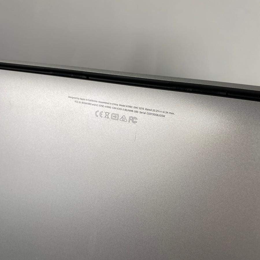 MacBook Pro 15-inch 2018 ランク:C2 カラー:シルバー MacBook Pro 15-inch 2018 ランク:C2 カラー:シルバー