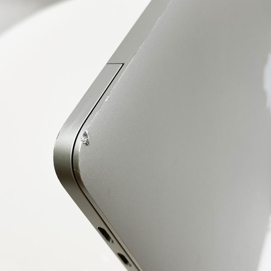 MacBook Pro 13インチ 2020 Cランク カラー：シルバー