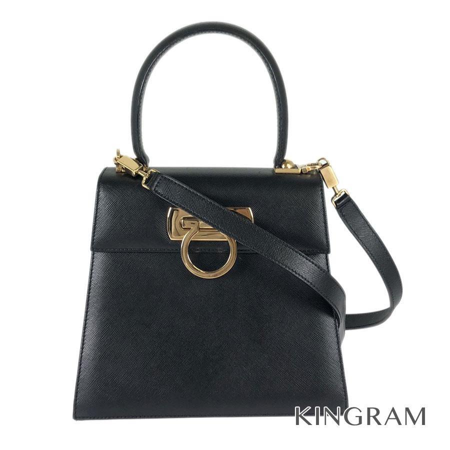 サルヴァトーレフェラガモ ガンチーニ 2WAY ショルダーバッグ AQ21