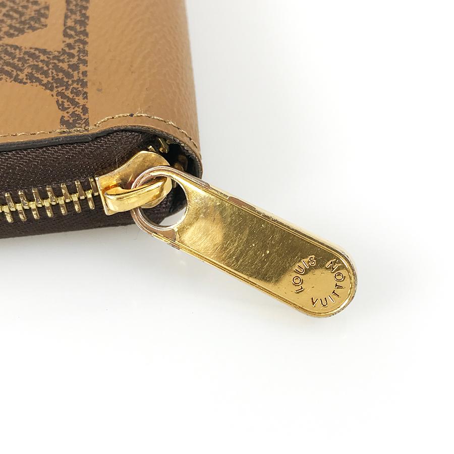 LOUIS VUITTON（ルイ・ヴィトン） モノグラム ジャイアント リバース 