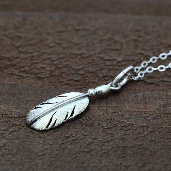 SANTO DOMINGO サントドミンゴ族｜フェザー ネックレス Harvey Chavez