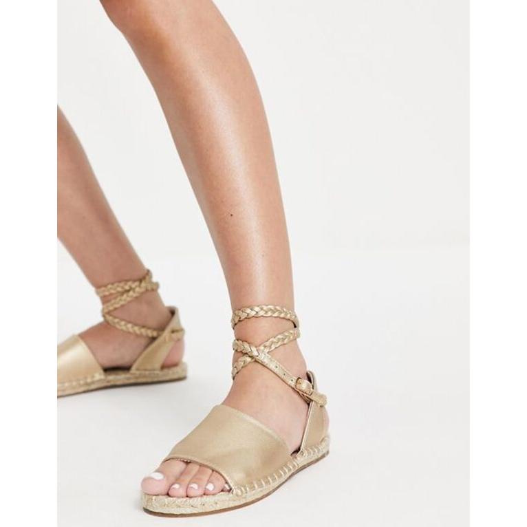 エイソス レディース サンダル シューズ ASOS DESIGN Jelly rope tie espadrilles sandals in gold｜revida2｜03