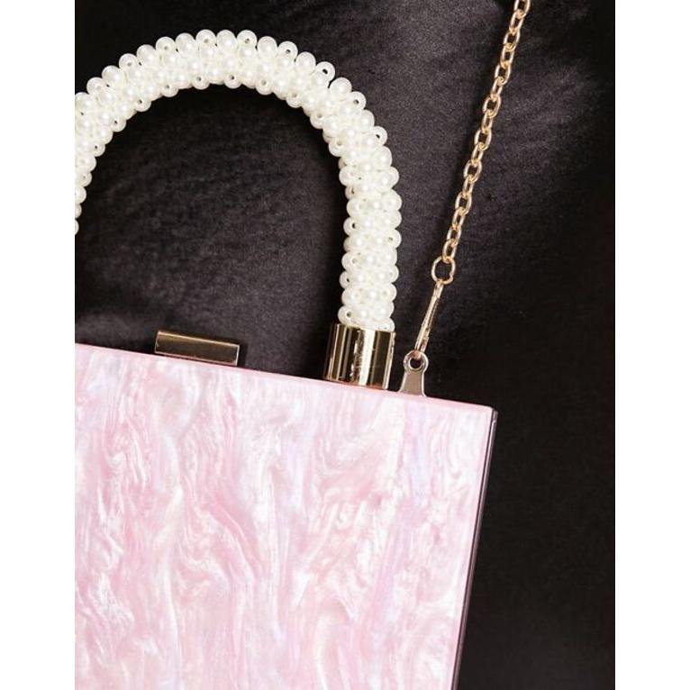 エイソス レディース クラッチバッグ バッグ ASOS DESIGN marble clutch bag with pearl grab handle and detachable cross body strap in pink｜revida2｜03