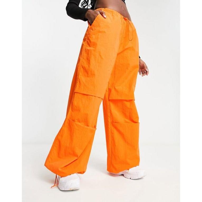 エイソス レディース ボトムス カジュアルパンツ カーゴパンツ ASOS DESIGN parachute cargo pants in orange｜revida2｜03