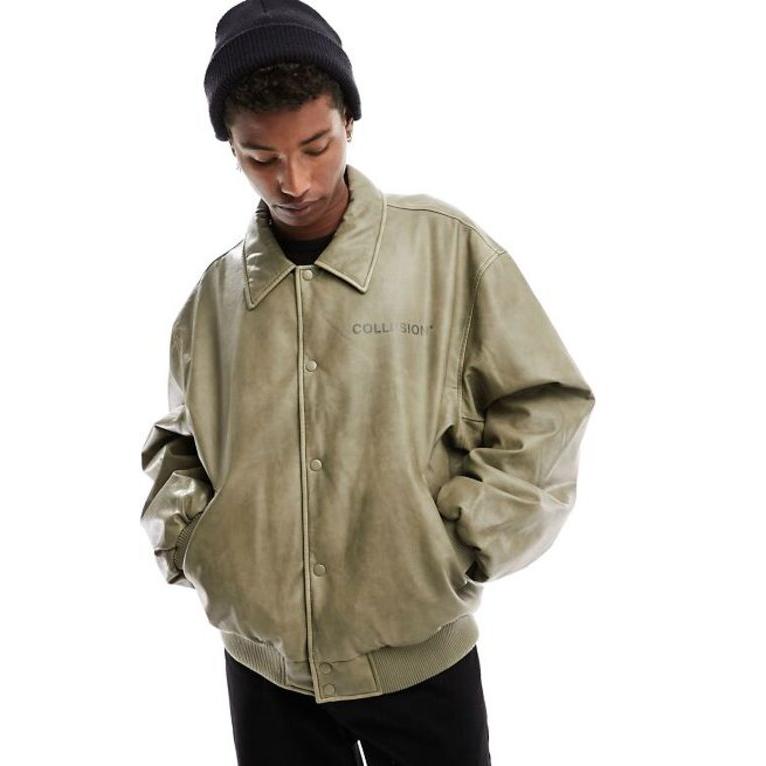 通常盤セット コルージョン メンズ ジャケット・ブルゾン アウター COLLUSION branded faux leather varsity bomber jacket in olive green