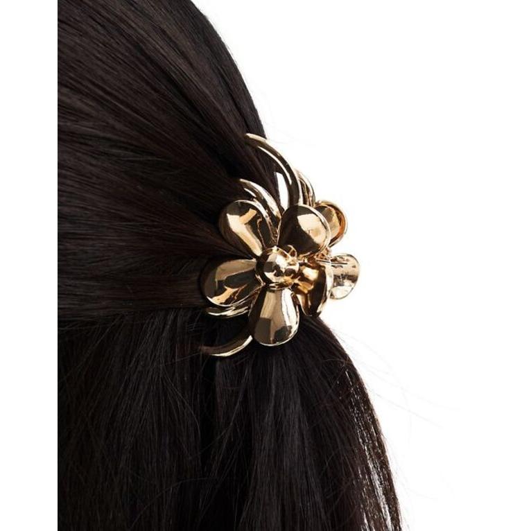 エイソス レディース ヘアアクセサリー アクセサリー ASOS DESIGN hair claw with floral detail in gold tone｜revida2｜02