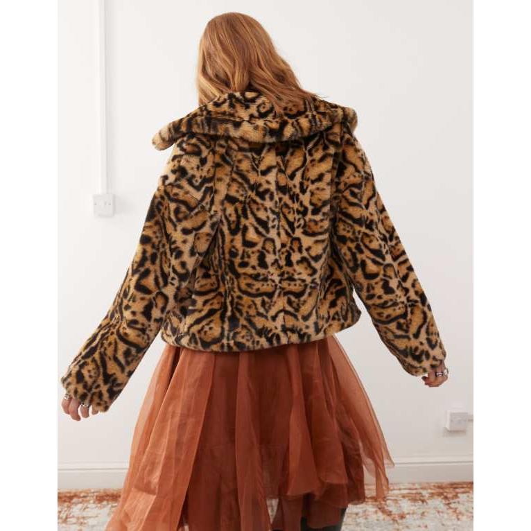 ヴィンテージ レディース コート アウター Reclaimed Vintage cropped faux fur jacket in animal print 【ノーリーズ】