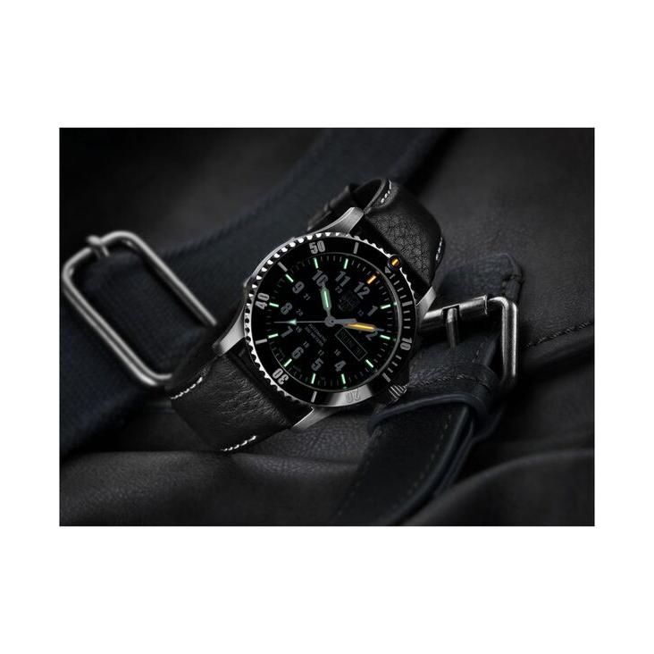 ルミノックス メンズ 腕時計 アクセサリー Men's Swiss Automatic Sport Timer Black Leather Strap Watch 42mm｜revida2｜08