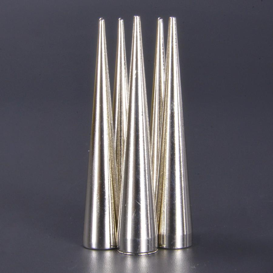 スタッズ ジャイアントコーン スパイク 55mm | ベルト 革細工 レザー