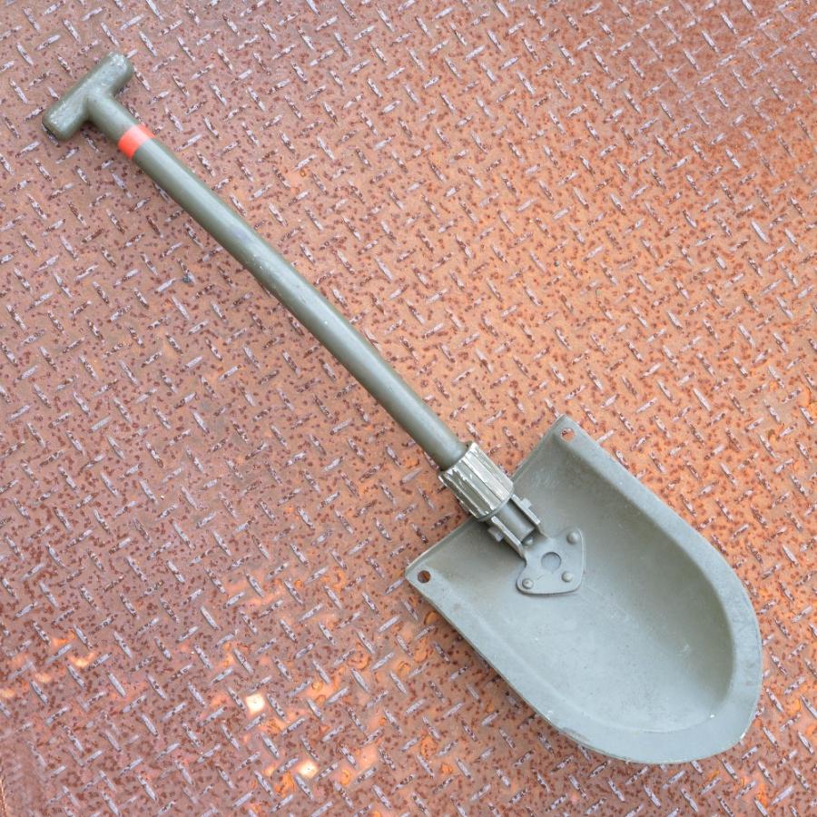 軍放出品 折りたたみシャベル スウェーデン軍 Od スウェーデン軍払い下げ 鉄製シャベル 鉄製スコップ 軍用シャベル ショベル イントレンチツール Ee426un ミリタリーショップ レプズギア 通販 Yahoo ショッピング