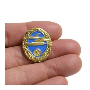 ⊞ドイツ軍＊ＤＬＶプロパガンダバッジ（実物） ドイツ軍放出品 ピンバッジ NVA 東ドイツ 空軍 military 記章 DDR 国家