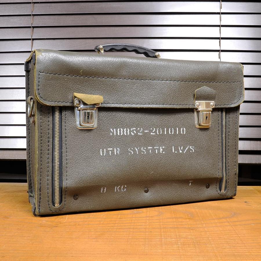スウェーデン軍放出品 工具バッグ 革製 レザー ショルダーバッグ 