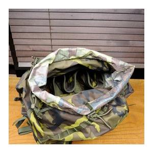 チェコ軍放出品 バックパック RPG-7 弾頭用 MNS-2000装備 Vz95迷彩